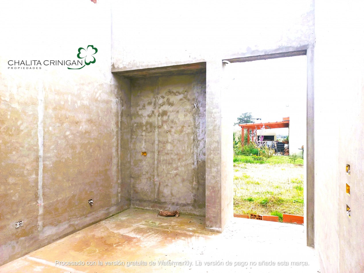 LOTE CON OBRA CONSTRUIDA AL 60%.