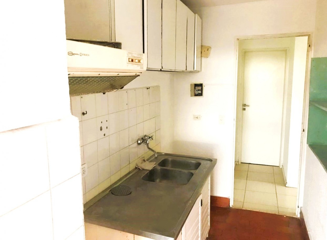 DEPARTAMENTO CENTRICO, MUY LUMINOSO PISO 7
