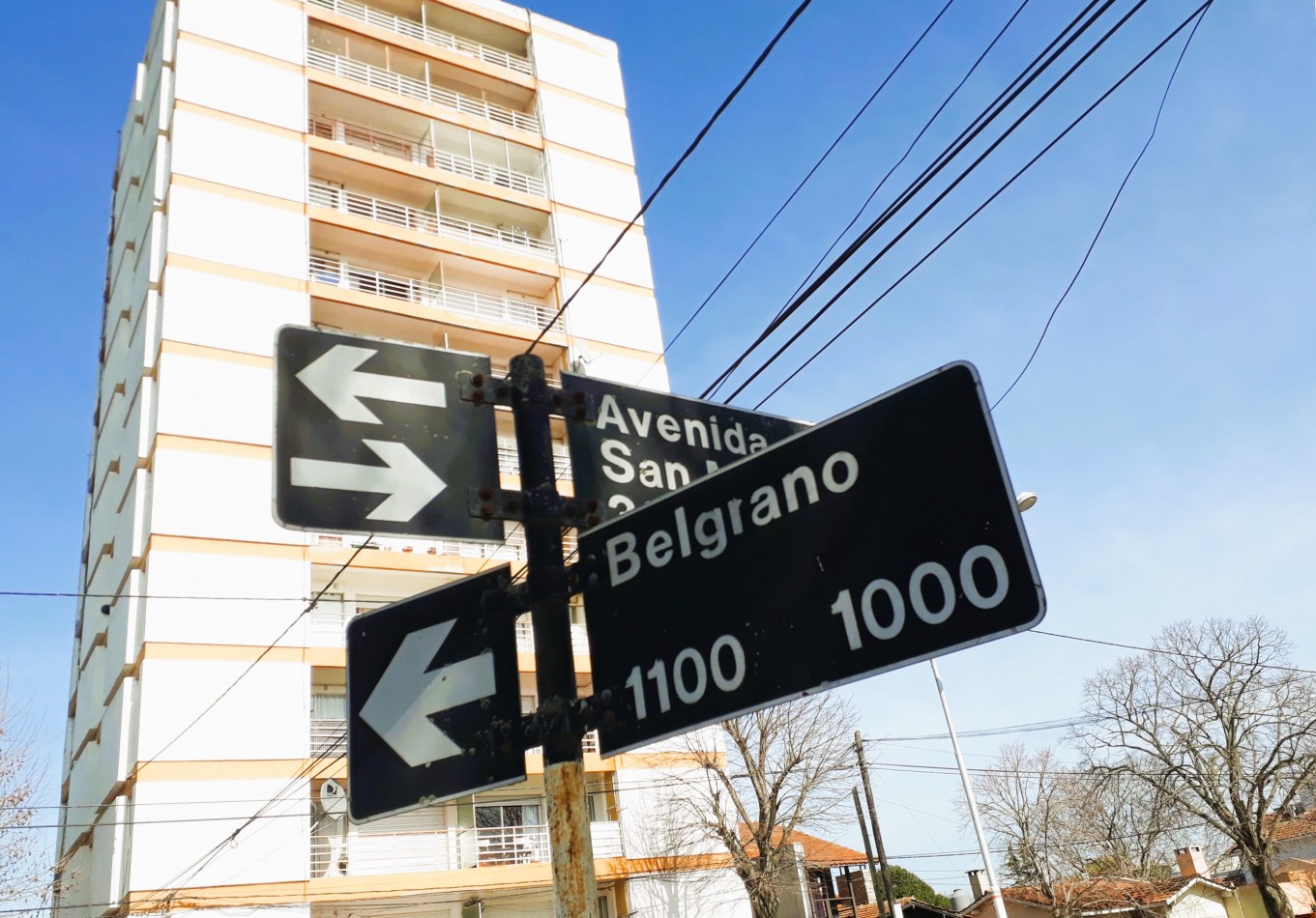 DEPARTAMENTO CENTRICO, MUY LUMINOSO PISO 7